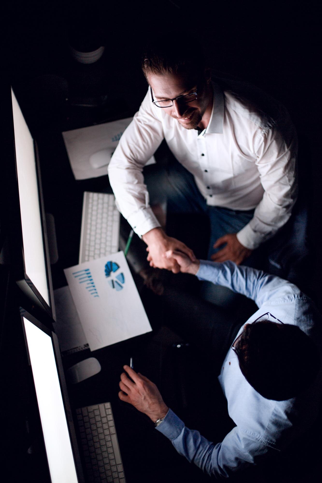 طراحی کنار صنعت